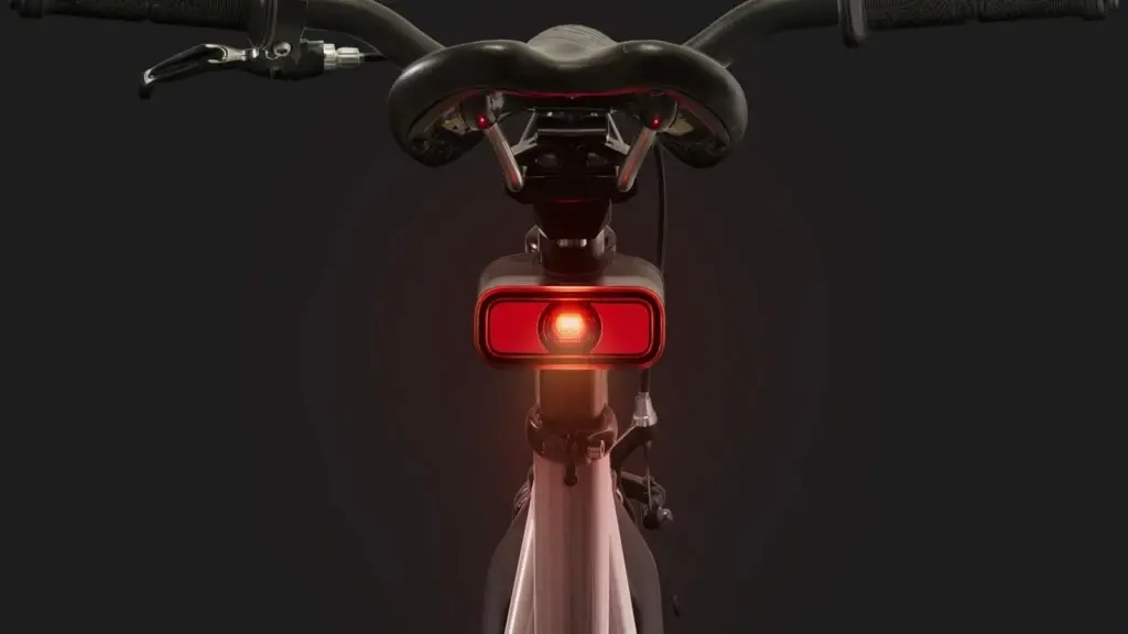 Устройство за безопасност при колоездене с GPS от DOTS.bike 