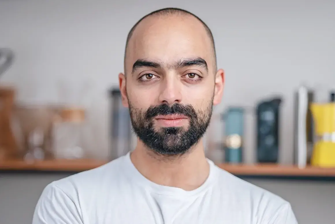 В затвора заради котлети: Иран арестува готвач, който рекламира персийската кухня