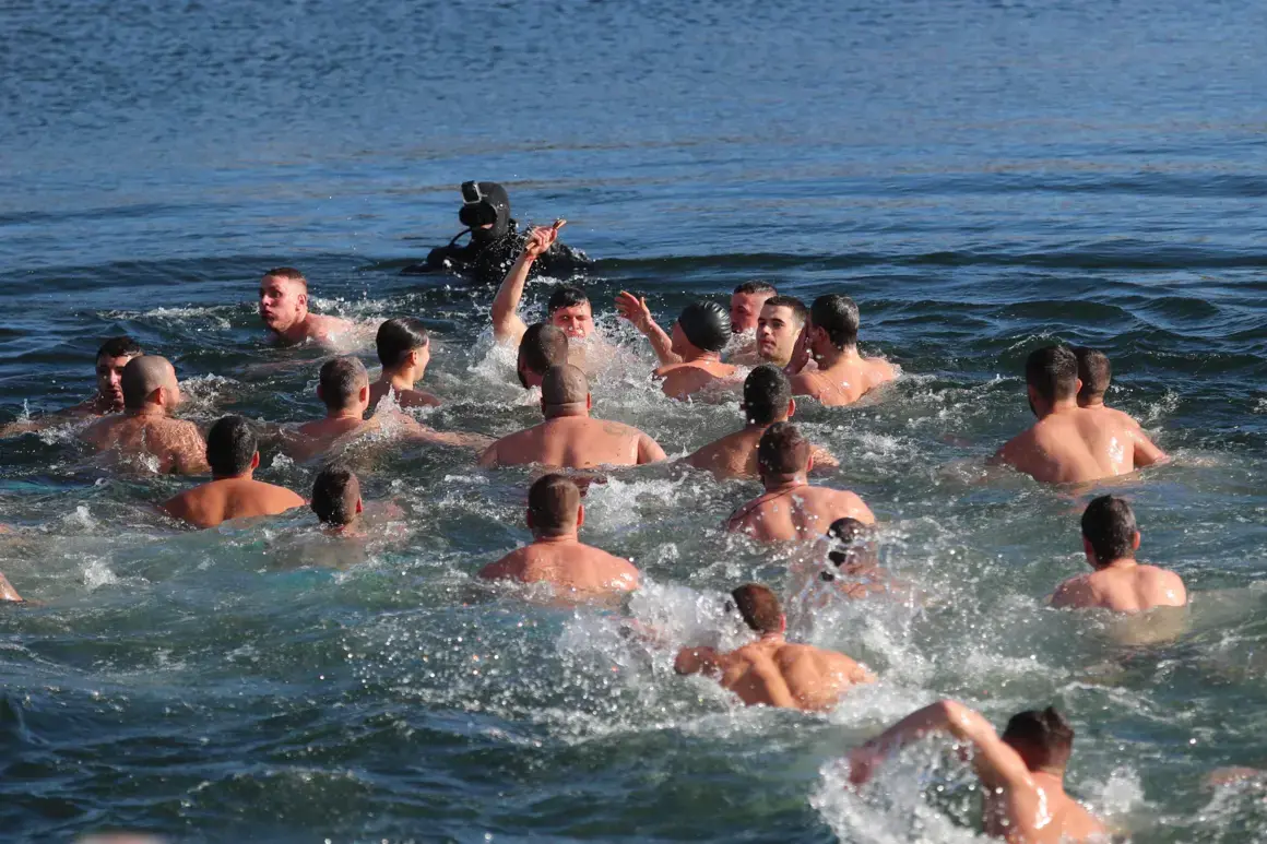 Плувец - студент във Великобритания - намери кръста в София