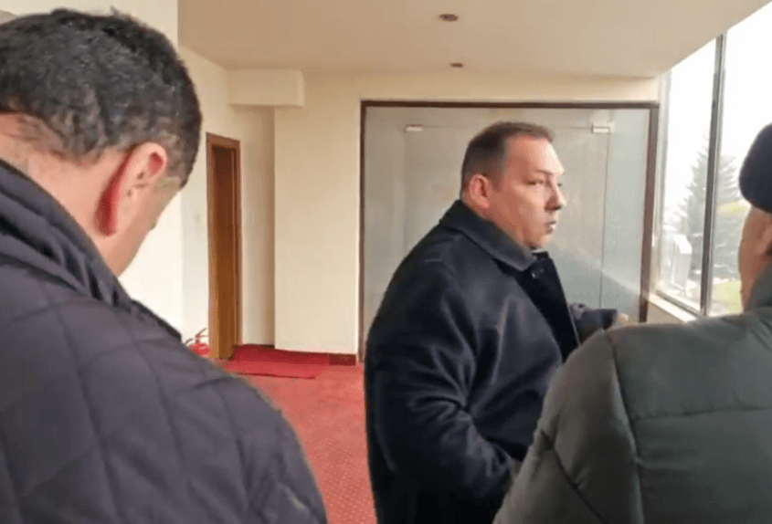 Охранител на Георги Гергов влезе в сблъсък с Манол Пейков