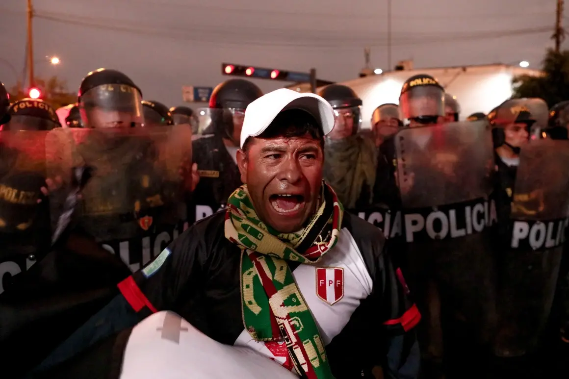 Лима е в извънредно положение, след като 42 души загинаха по протестите последните седмици