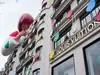 Louis Vuitton, Луи Витон, магазин, париж, Шанз Елизе, Яйои Кусама, скулптура, попарт, точки, полка