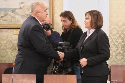 Председателят на ГЕРБ Бойко Борисов направи крачка назад от скорошните