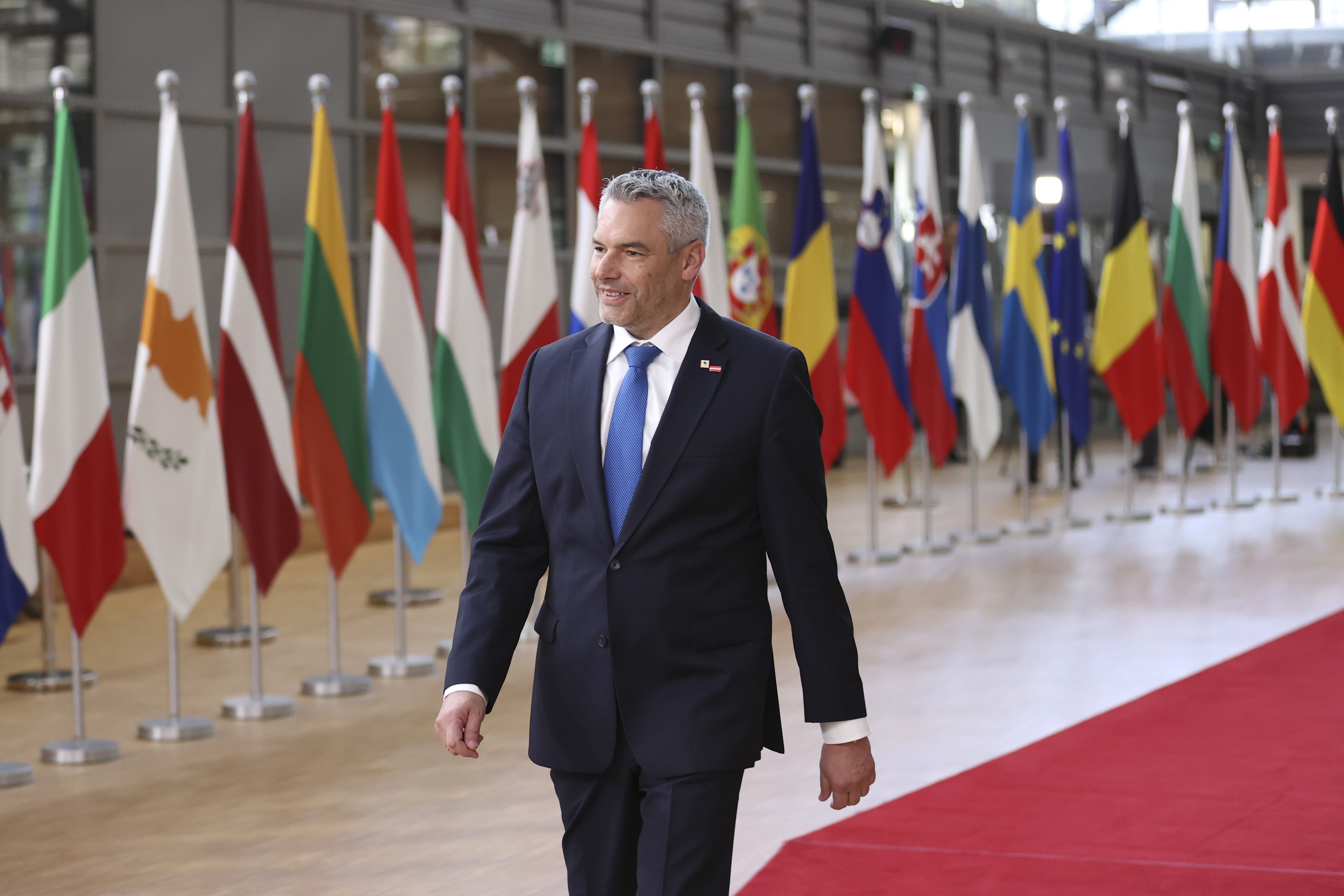 Посещението на австрийския канцлер Карл Нехамер в България доведе до