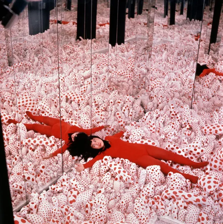 Яйои Кусама infinity mirror room, инфинити стая, огледала, 