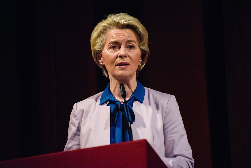 Урсула фон дер Лайен може да се кандидатира за ръководител на НАТО