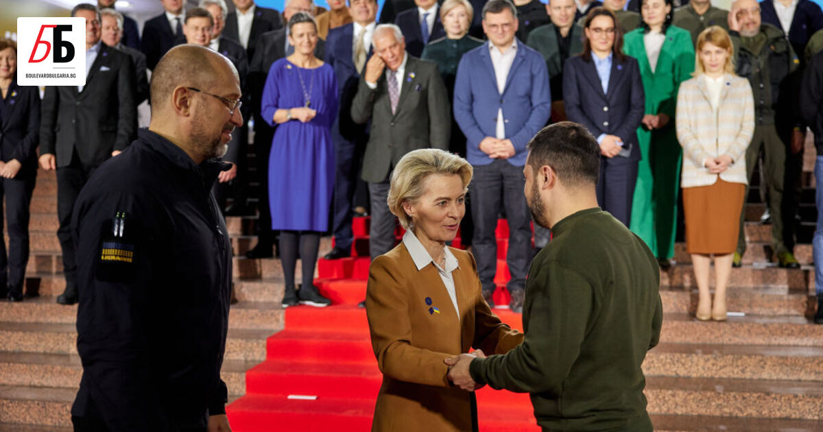 Докато лидерите от Европейския съюз са в Киев, за да