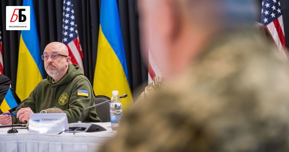 Украйна няма да насочва към руска територия оръжия с голям