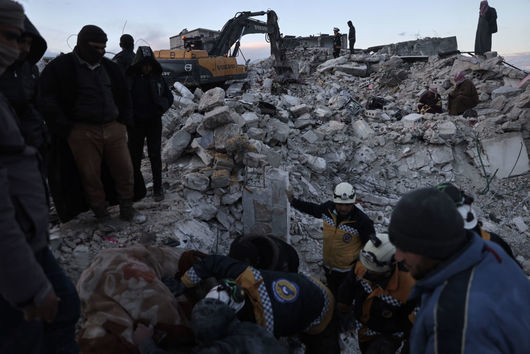 Броят на загиналите при земетресенията в Турция и Сирия нарасна