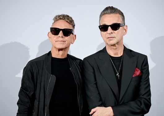 "Ghosts Again". Новото парче на Дейв и Мартин от Depeche mode в името на Флеч