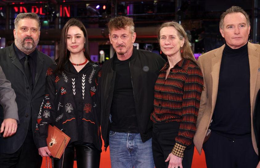 Снимки от червения килим на "Берлинале" за премиерата на филма "Суперсила"