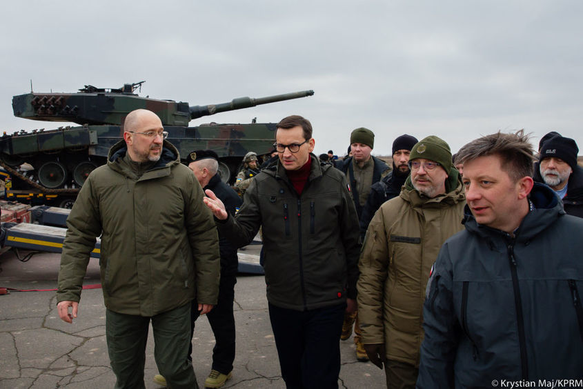 Първите полски Leopard 2 пристигнаха в Украйна навреме за годишнината от войната