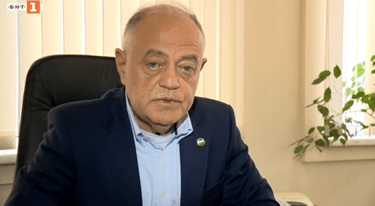 Съпредседателят на Демократична България Атанас Атанасов е преживял при катастрофа