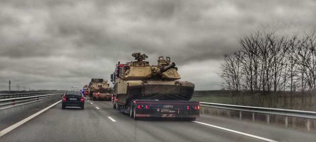Американски танкове Abrams са забелязани на автомагистрала Тракия За това