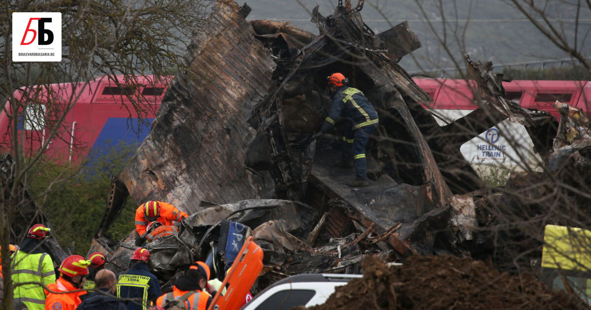 Броят на загиналите пътници в тежката влакова катастрофа в Гърция