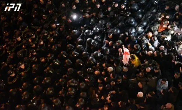 Размирици в Грузия заради скандален закон за "чуждестранните агенти" 