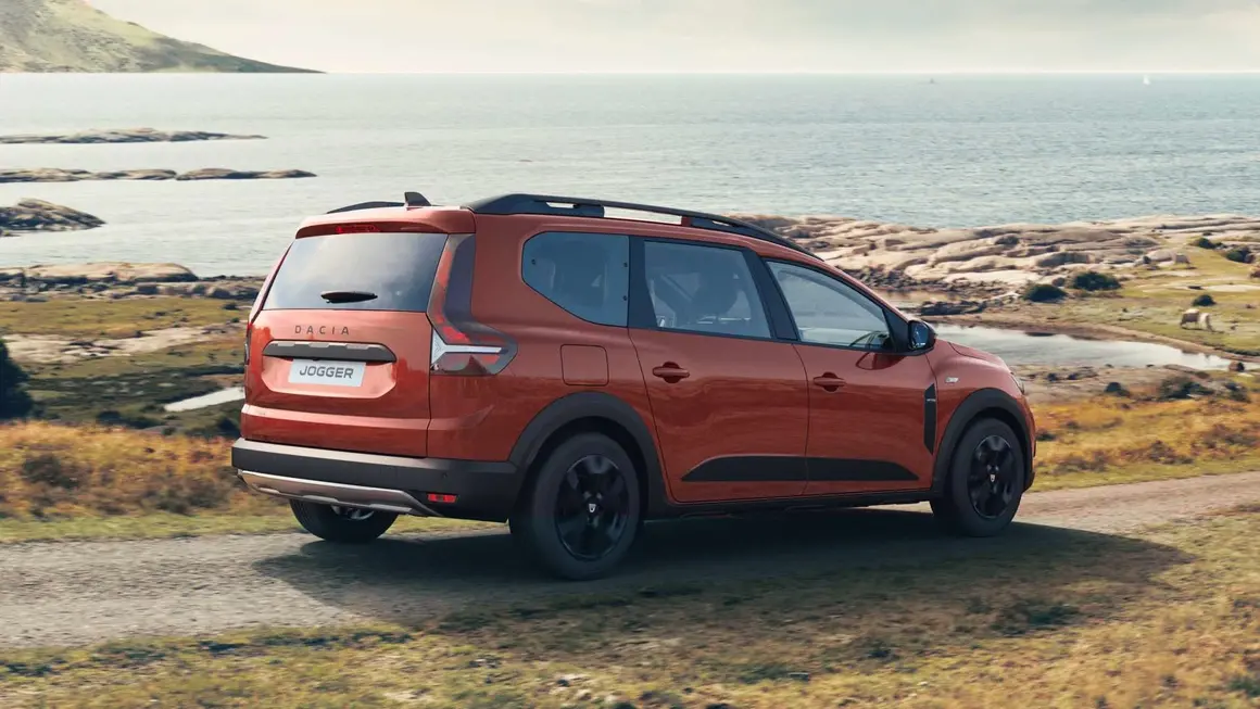 Леки автомобили - Dacia Jogger