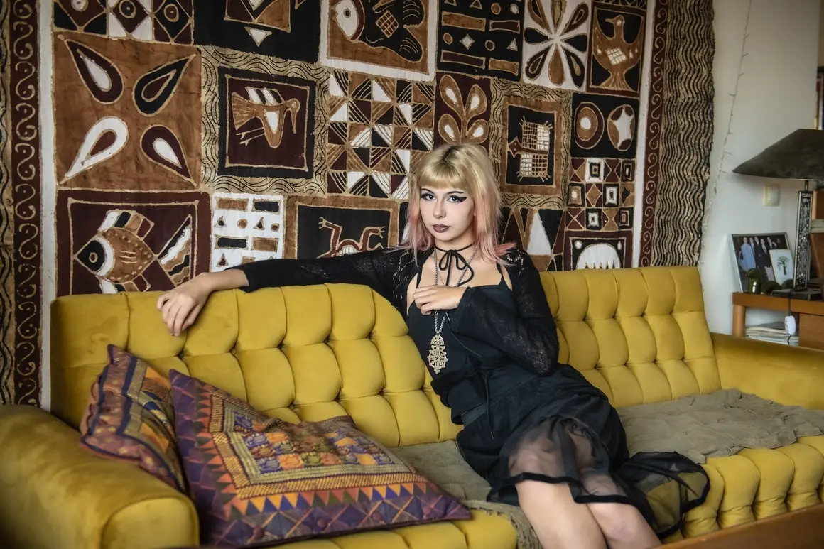 Изкуство, gothic, дебати и никаква математика. Рада в света на големите