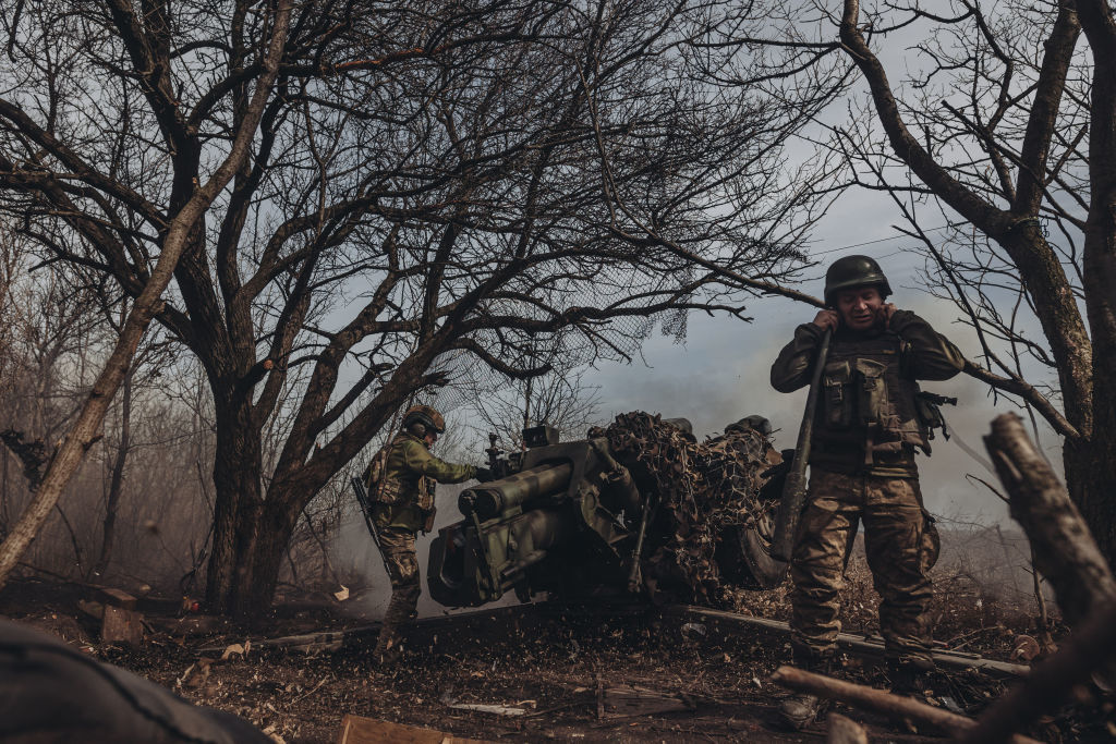 Украински командир край Бахмут: Контраофанзива може да има скоро