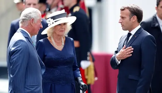 Стачките в Париж провалиха знаковата първа визита на крал Чарлз III 