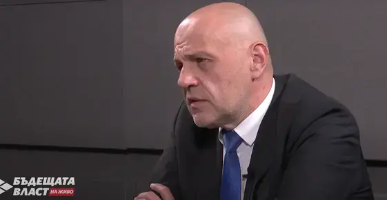 Томислав Дончев: Подозрително е Радев да кори партиите, докато е в режим на практическа президентска република