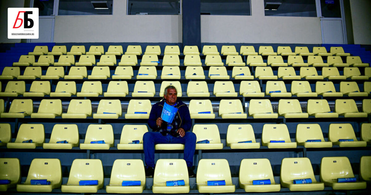 Изборната вечер започна с малко предимство на ПП-ДБ и завърши