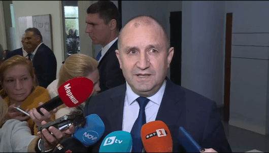 Президентът Румен Радев призова партиите да не губят и ден