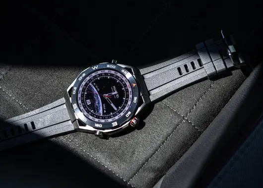 Huawei Watch Ultimate - от лигата на високия клас
