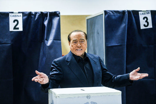Бившият министър председател на Италия Силвио Берлускони е починал в болница