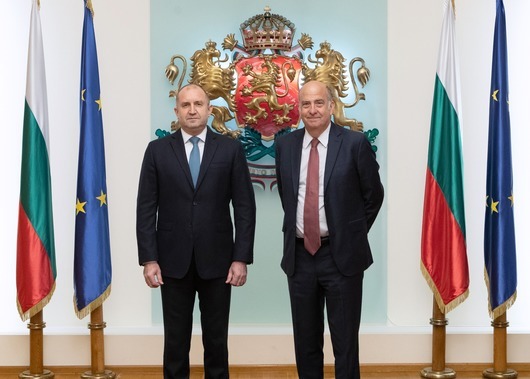 Новият посланик на САЩ Кенет Мертен започна мандата си в България