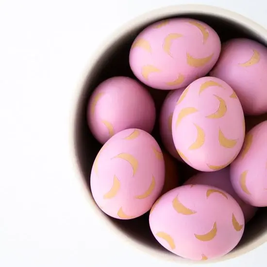 Розова луна 