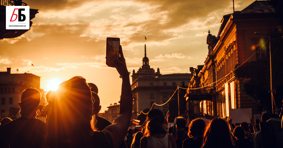 Може ли демокрацията да работи, ако една голяма група от