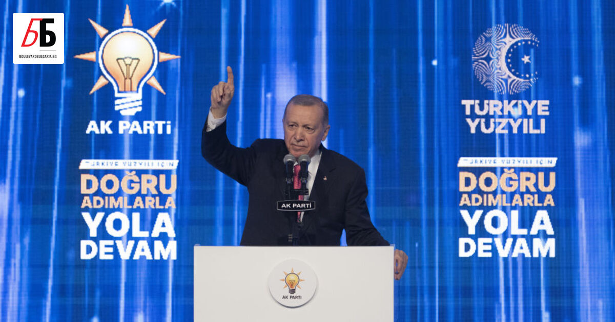 Президентът Реджеп Тайип Ердоган откри предизборната кампания на управляващата си