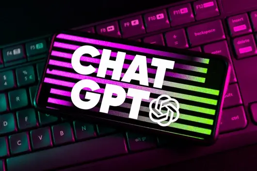 Болки на растежа за ChatGPT – първи спад на потребителите