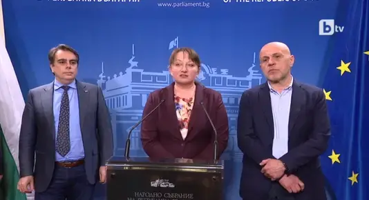 ГЕРБ и ПП-ДБ намериха допирни точки и по Бюджет 2023, но спорят кой да го внесе