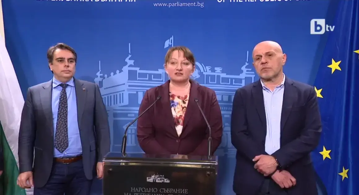 ГЕРБ и ПП-ДБ намериха допирни точки и по Бюджет 2023, но спорят кой да го внесе