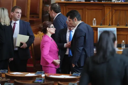 Власт на ротация: Силите, слабостите, възможностите, заплахите