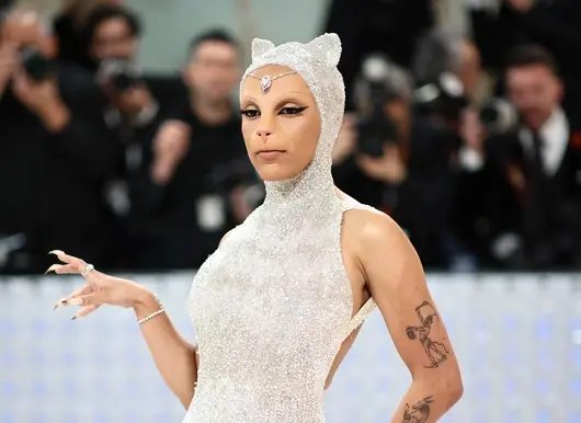 Met Gala 2023: Най-впечатляващите костюми в чест на Карл Лагерфелд
