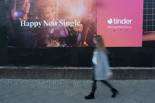 Руснаците остават без Tinder. Приложението напуска Русия повече от година след началото на войната