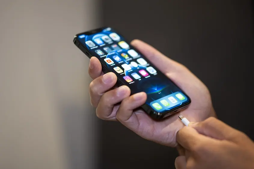 Снимка на телефон iPhone 14