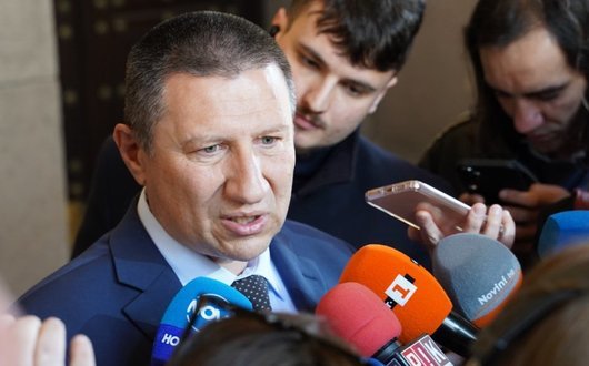 Изпълняващ длъжността главен прокурор Борислав Сарафов поиска оставката на ръководителя