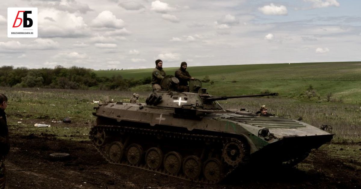 Украинските сили са си върнали поне километър от територията на