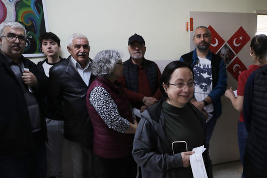 Около 61 милиона избиратели от 87 избирателни района на Турция