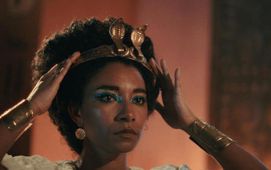 Сериалът за цветнокожата Клеопатра счупи рекорд... за най-ниска оценка от зрители