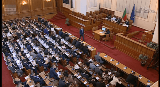 Парламентът прие на първо четене промени в Закона за защита
