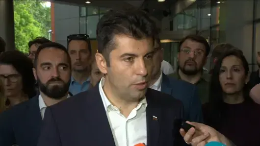 Политици от ПП-ДБ са били записвани от службите и "дълбоката държава" с цел да се провали кабинета