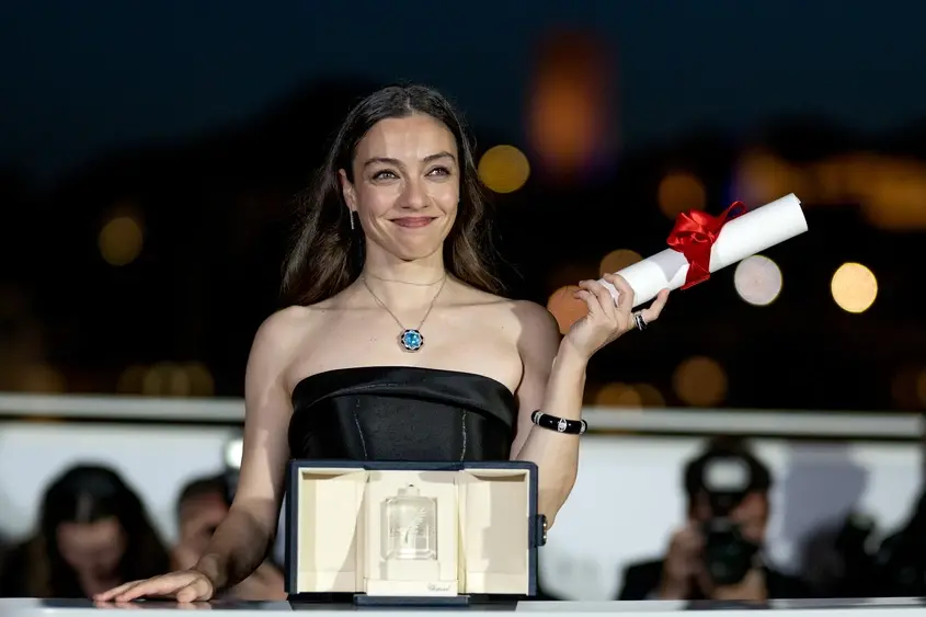 Турската актриса Мерве Диздар, най-добра актриса, Кан 2023 "About Dry Grasses"