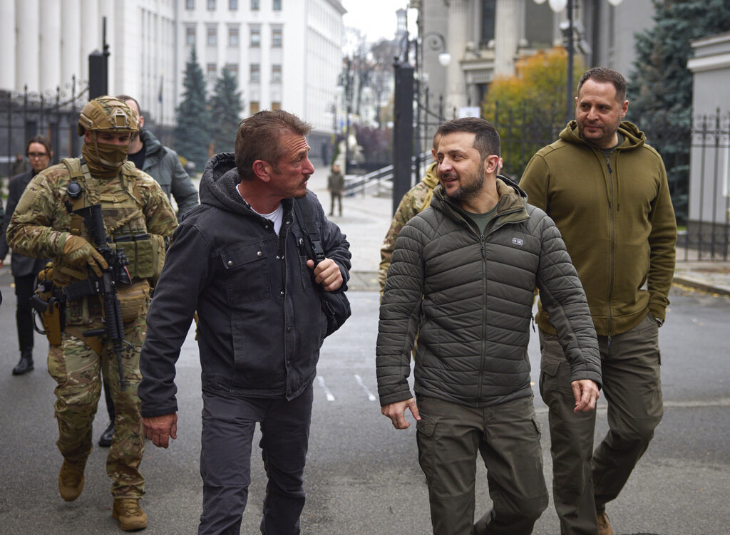 Филмът на Шон Пен за Зеленски - "Superpower", ще се излъчи в България