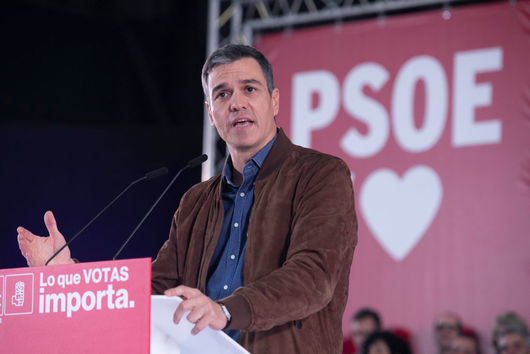 Испанският премиер Педро Санчес обяви че ще разпусне парламента и