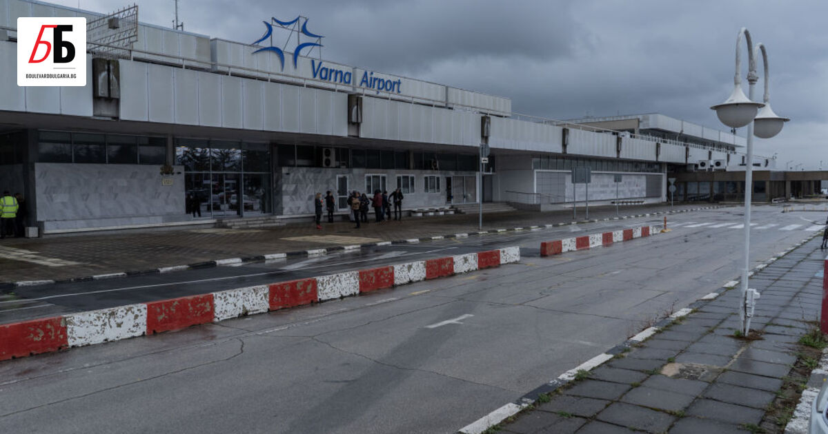 Забавянето на полет от Абу Даби до София в петък